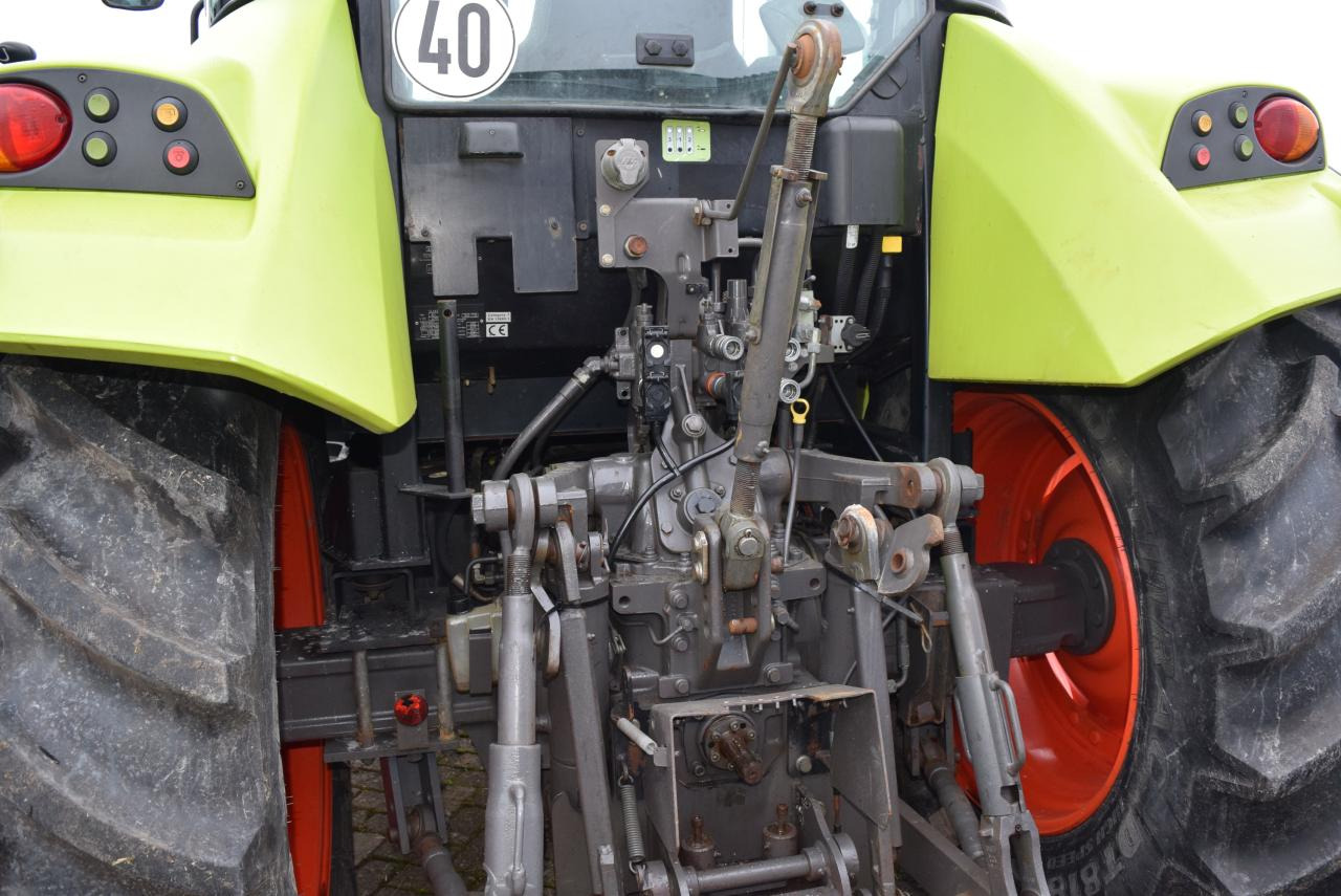 CLAAS Arion 420 CIS - Traktor: pilt 5 CLAAS Arion 420 CIS - Traktor: pilt 5