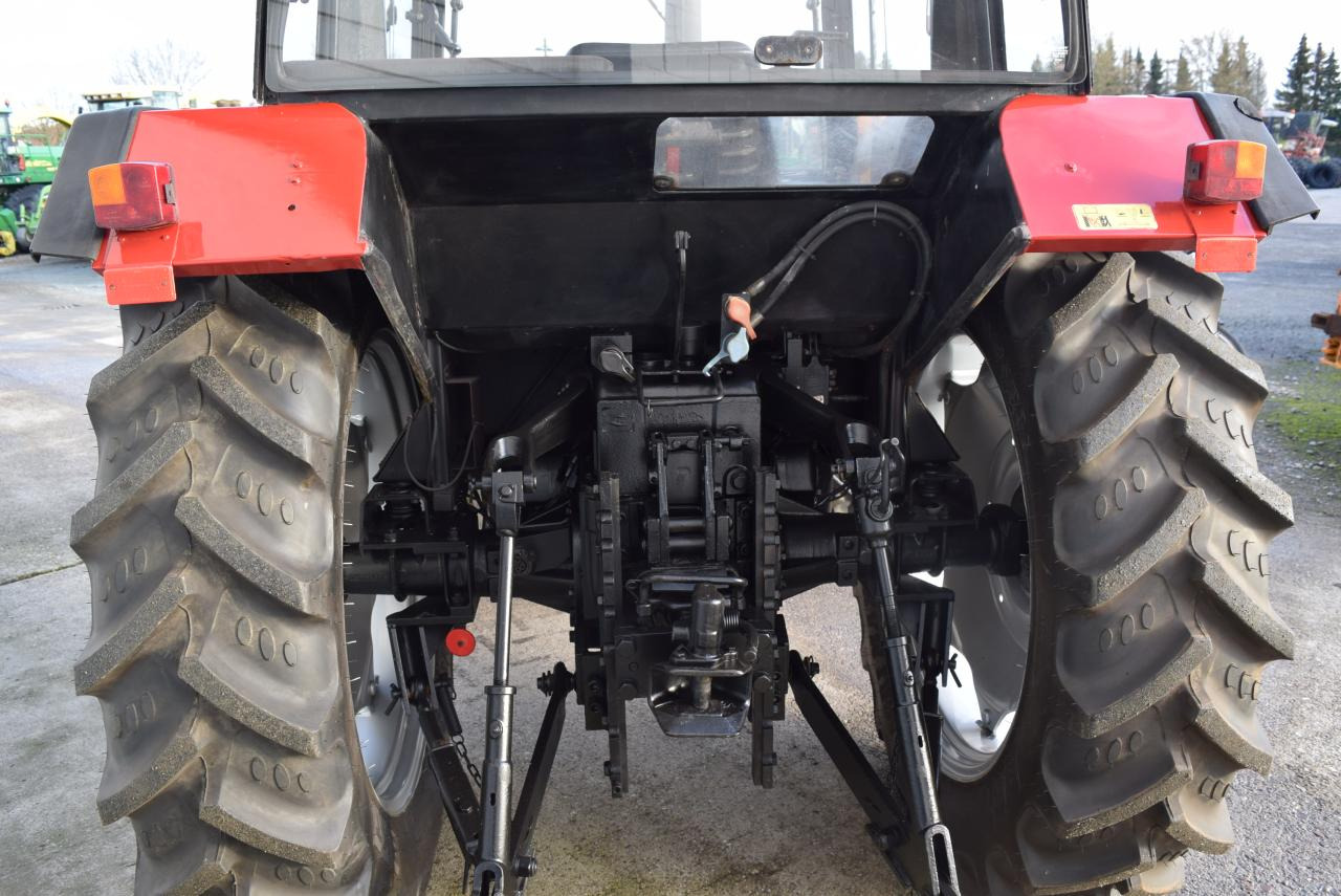 Case-IH 840 - Traktor: pilt 4 Case-IH 840 - Traktor: pilt 4