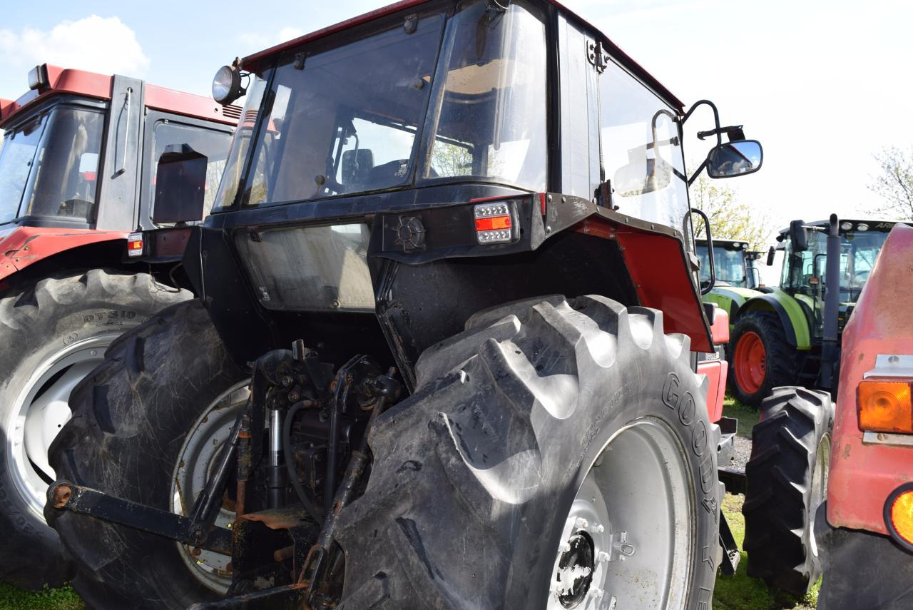 Case-IH 844 XLN - Traktor: pilt 4 Case-IH 844 XLN - Traktor: pilt 4