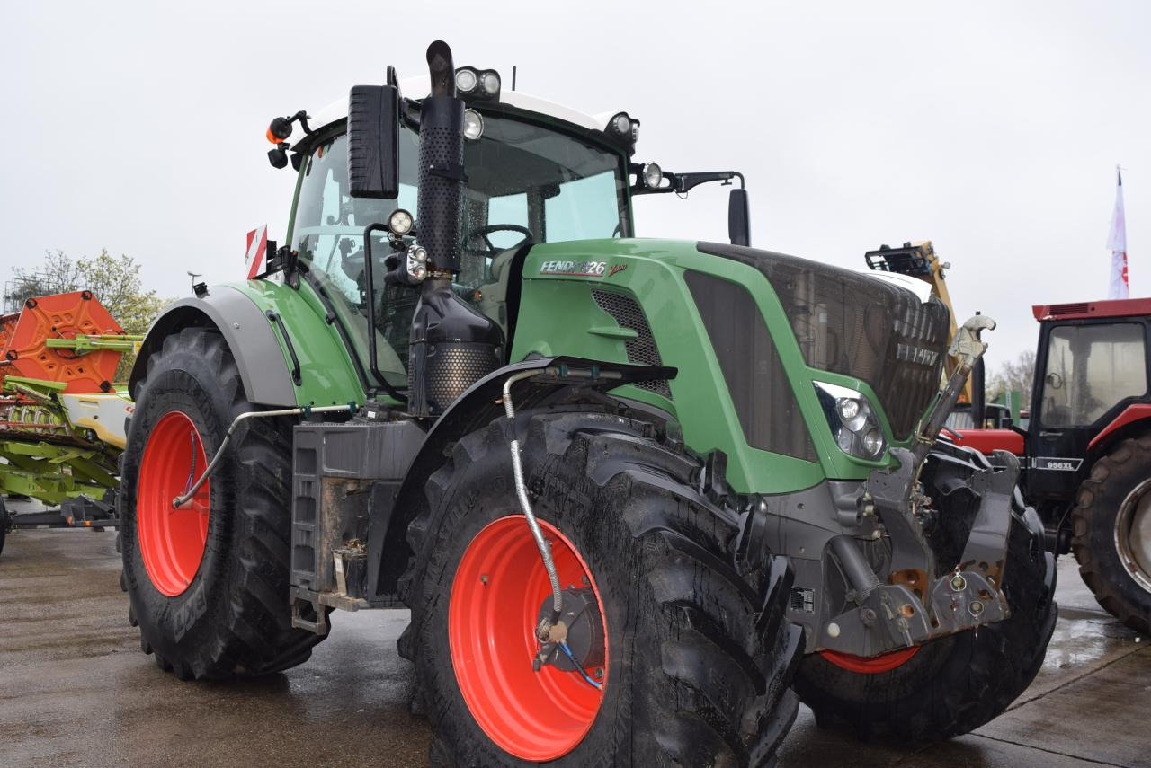 Fendt 826 Vario ProfiPlus - Traktor: pilt 4 Fendt 826 Vario ProfiPlus - Traktor: pilt 4