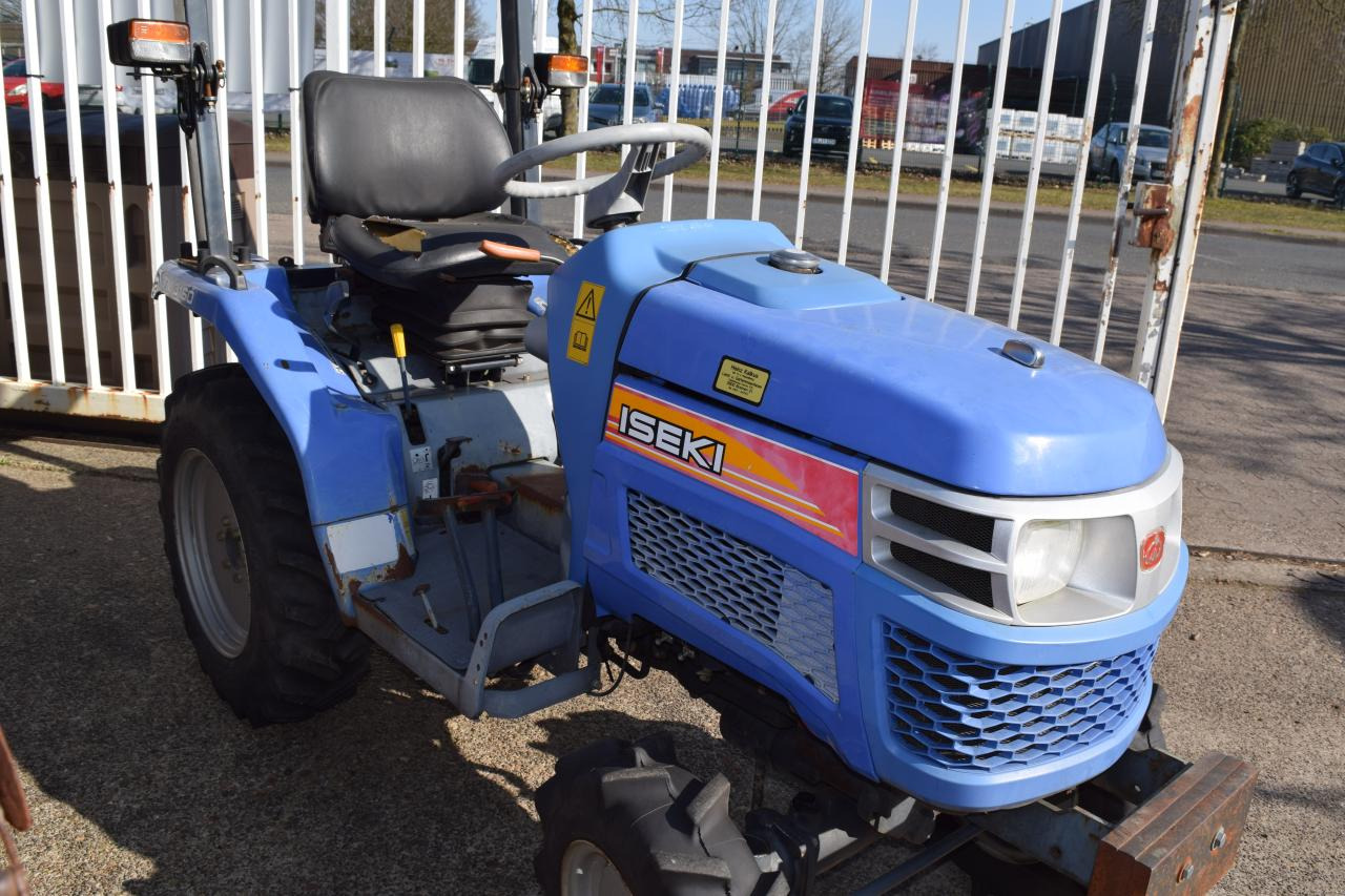 Iseki TM 3160 - Kõrgkliirenstraktor: pilt 4 Iseki TM 3160 - Kõrgkliirenstraktor: pilt 4