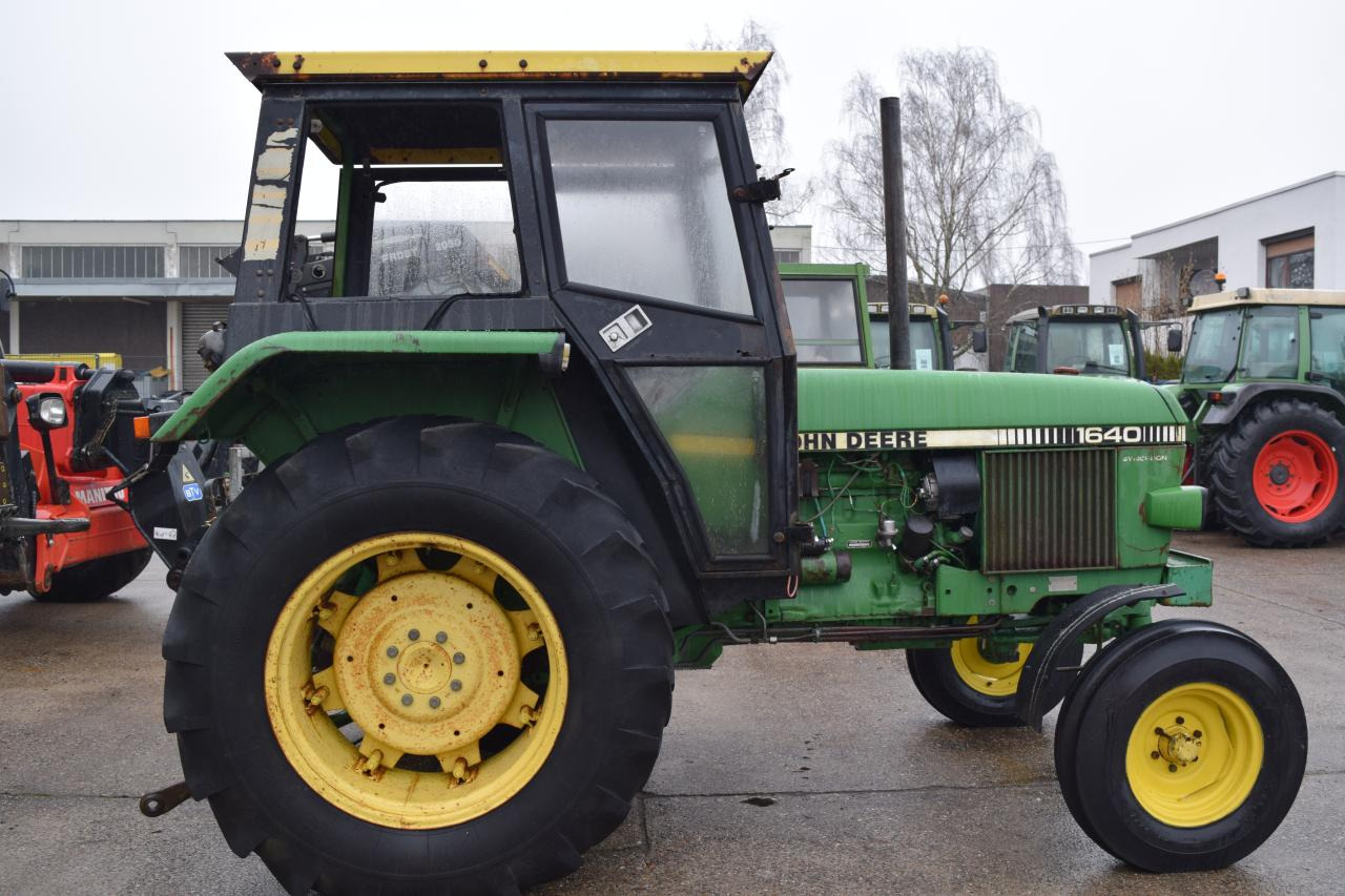 John Deere 1640 - Traktor: pilt 4 John Deere 1640 - Traktor: pilt 4