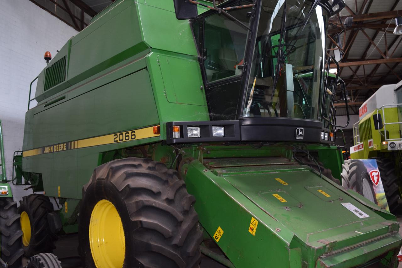 John Deere 2066 - Kombain: pilt 2 John Deere 2066 - Kombain: pilt 2