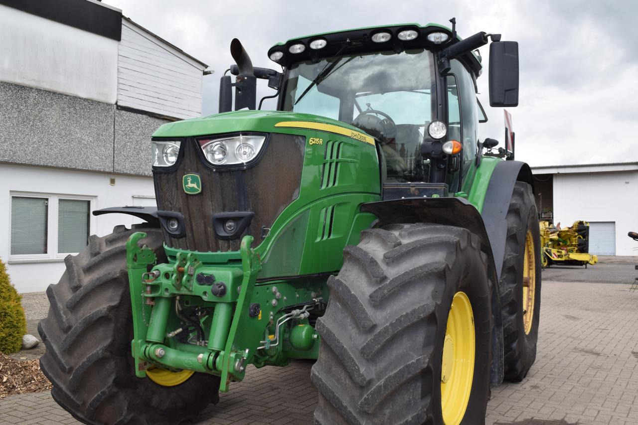 John Deere 6215 R - Traktor: pilt 4 John Deere 6215 R - Traktor: pilt 4
