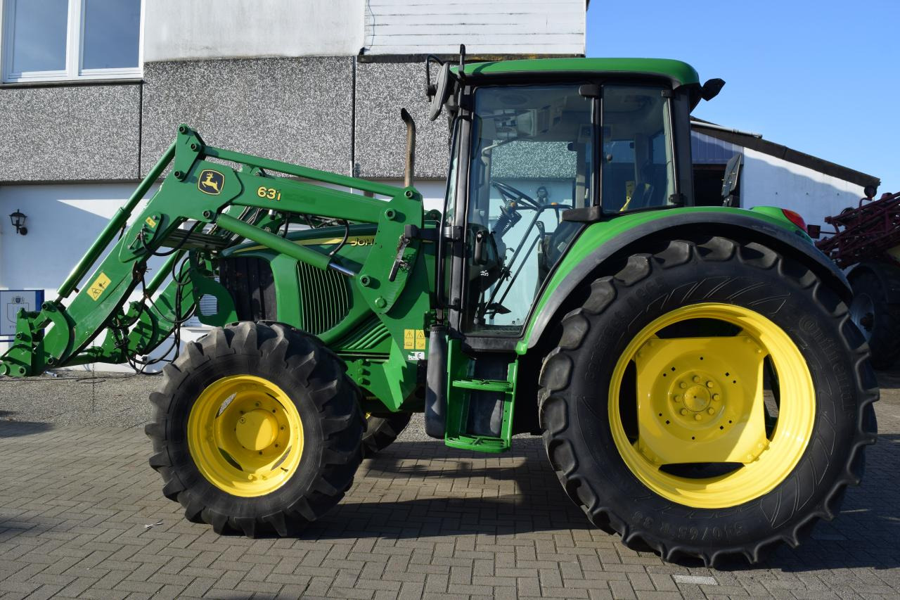 John Deere 6220 - Traktor: pilt 1 John Deere 6220 - Traktor: pilt 1