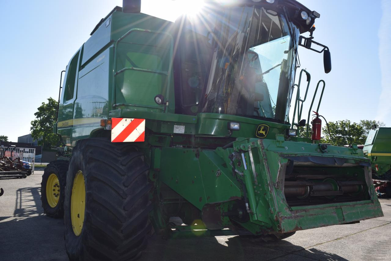 John Deere T 660 HM - Kombain: pilt 3 John Deere T 660 HM - Kombain: pilt 3