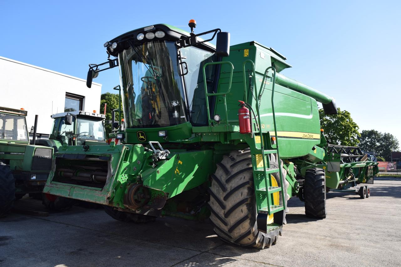 John Deere T 660 HM - Kombain: pilt 2 John Deere T 660 HM - Kombain: pilt 2
