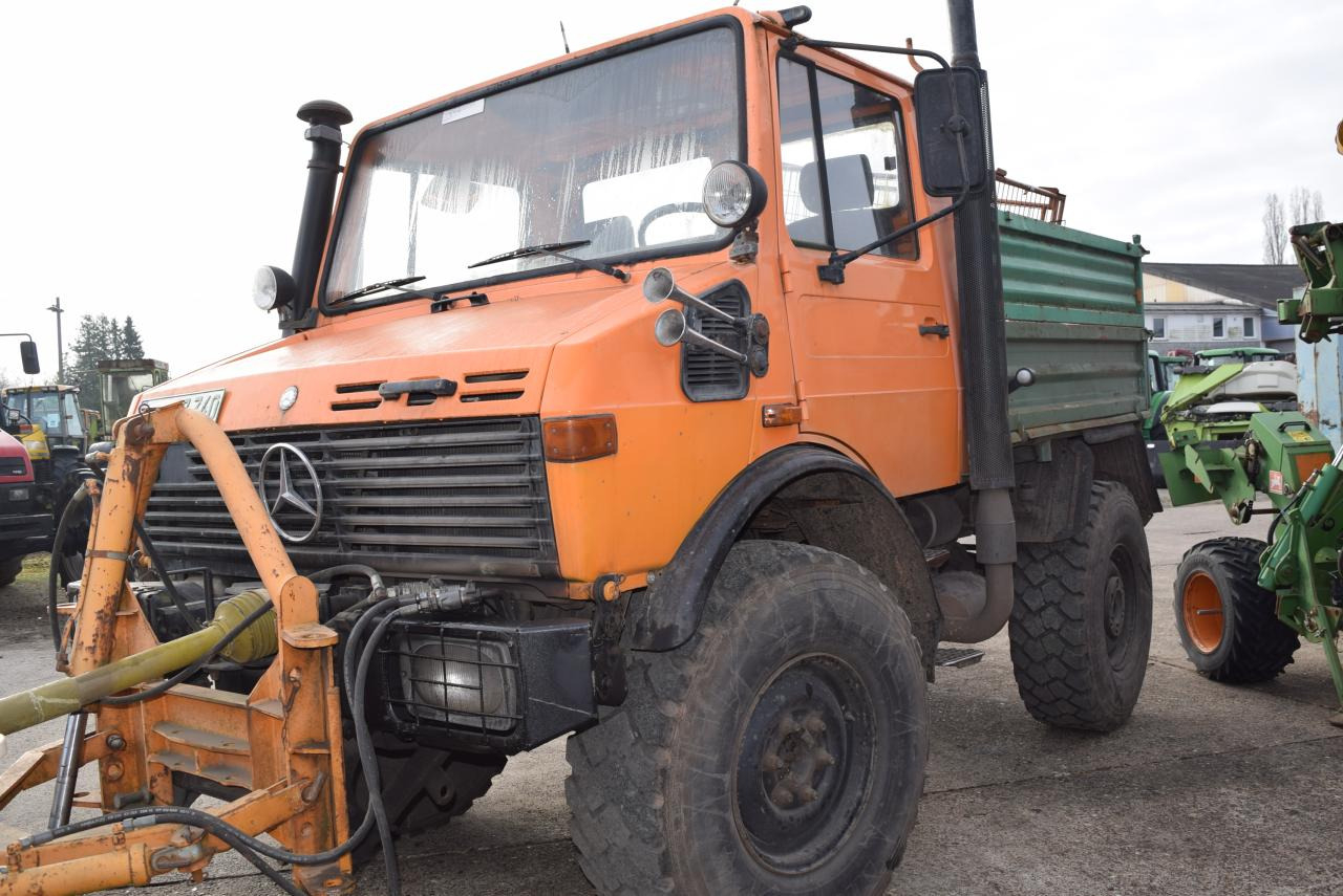 Mercedes-Benz Unimog U 1200 - Kommunaal-/ Erisõiduk: pilt 2 Mercedes-Benz Unimog U 1200 - Kommunaal-/ Erisõiduk: pilt 2