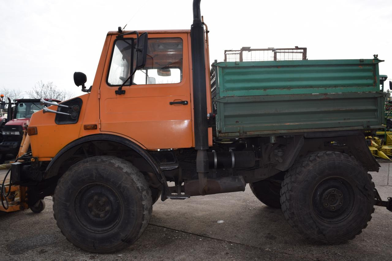 Mercedes-Benz Unimog U 1200 - Kommunaal-/ Erisõiduk: pilt 3 Mercedes-Benz Unimog U 1200 - Kommunaal-/ Erisõiduk: pilt 3