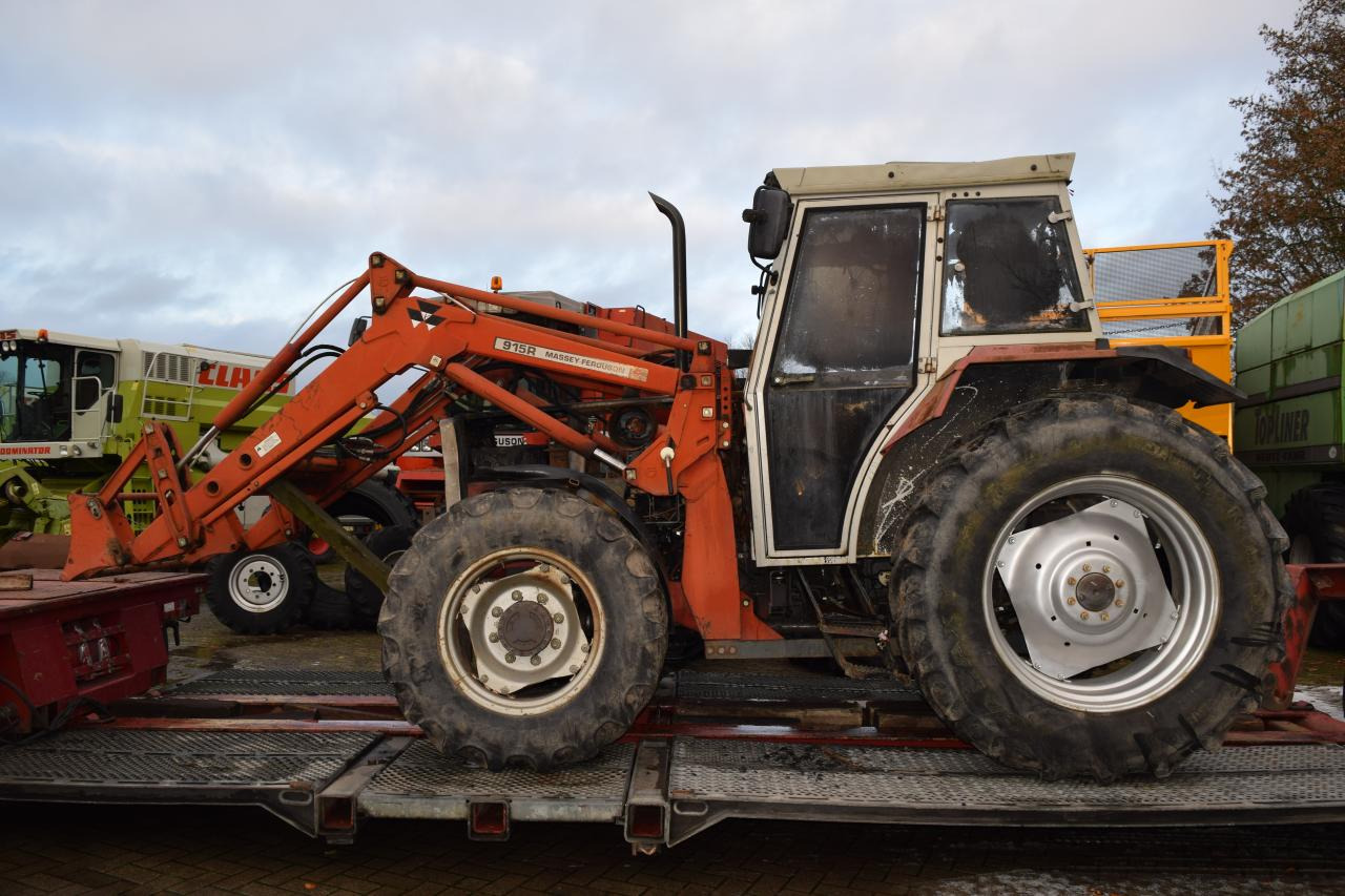 Massey Ferguson MF 390 T *Brandschaden* - Traktor: pilt 1 Massey Ferguson MF 390 T *Brandschaden* - Traktor: pilt 1