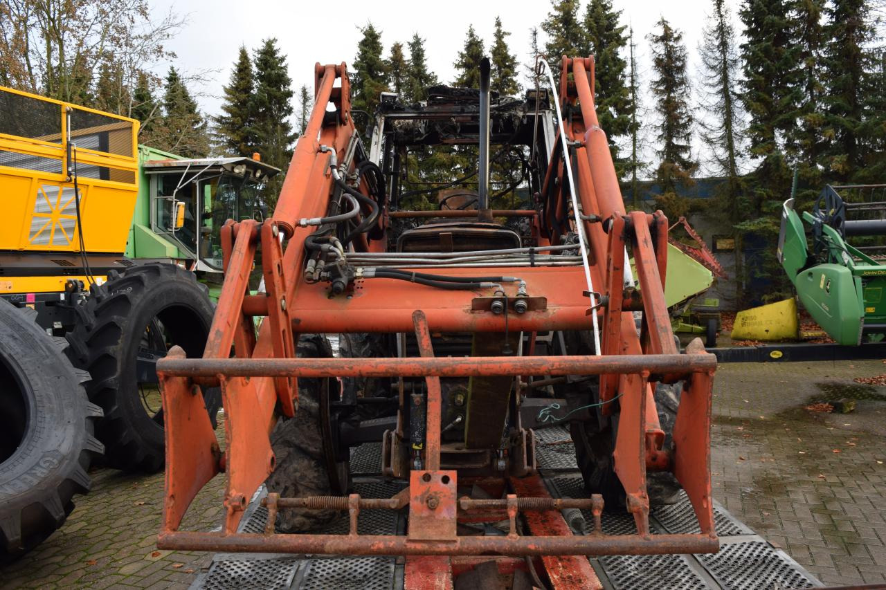 Massey Ferguson MF 390 T *Brandschaden* - Traktor: pilt 3 Massey Ferguson MF 390 T *Brandschaden* - Traktor: pilt 3