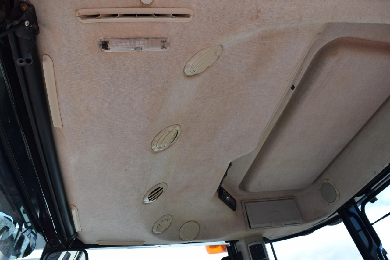 Traktor Massey Ferguson MF 7715 Dyna-6: pilt 8