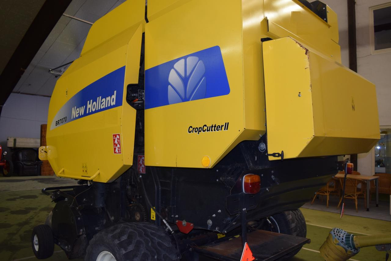 New Holland BR 7070 Crop Cutter II - Heinapress, ümmargune: pilt 5 New Holland BR 7070 Crop Cutter II - Heinapress, ümmargune: pilt 5