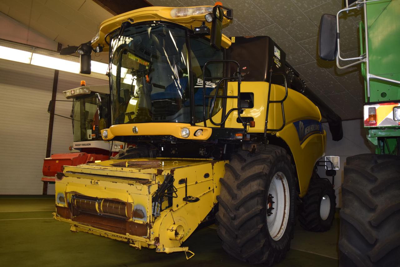 New Holland CR 9090 Elevation - Kombain: pilt 4 New Holland CR 9090 Elevation - Kombain: pilt 4