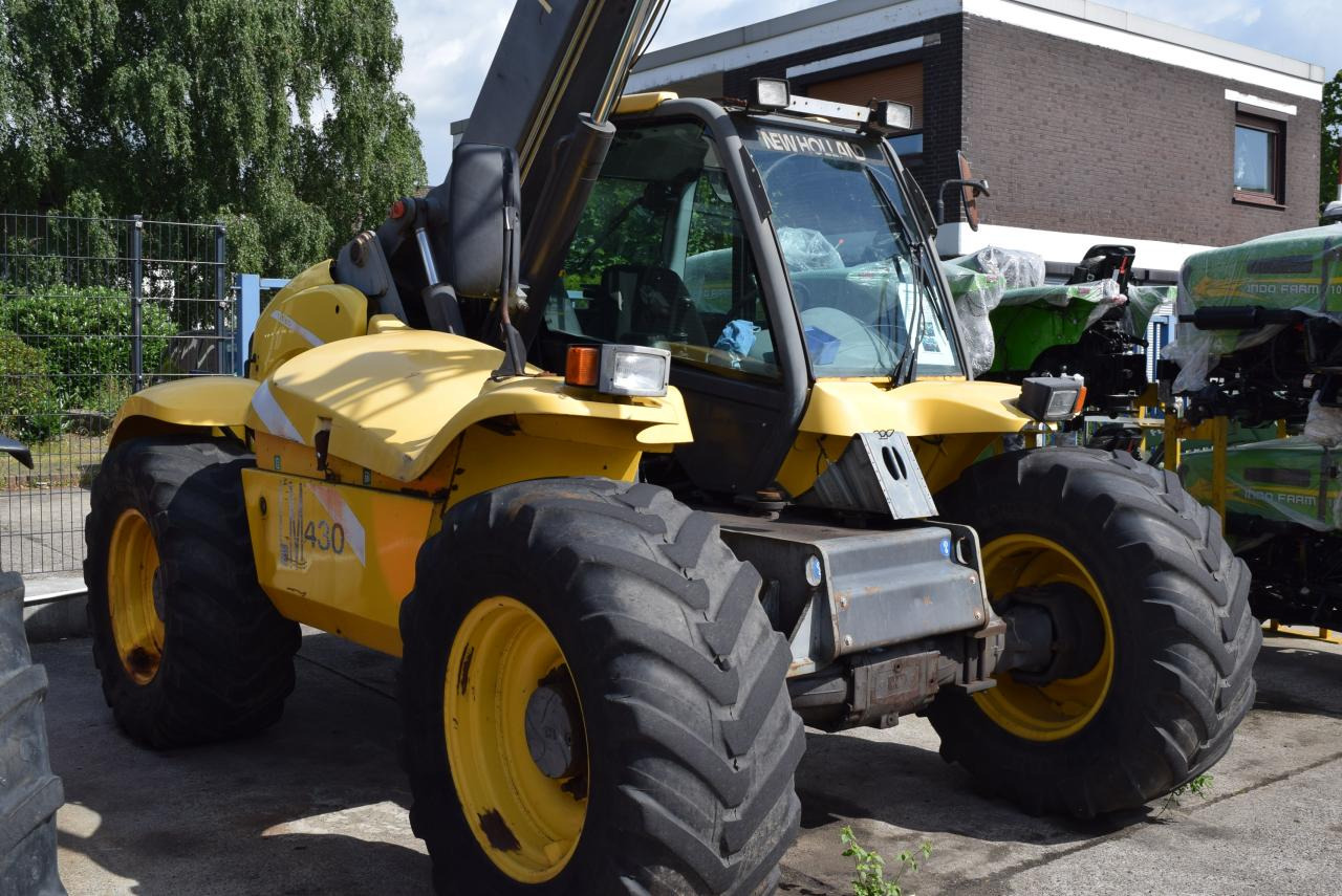 New Holland LM 430 - Teleskooplaadur: pilt 2 New Holland LM 430 - Teleskooplaadur: pilt 2
