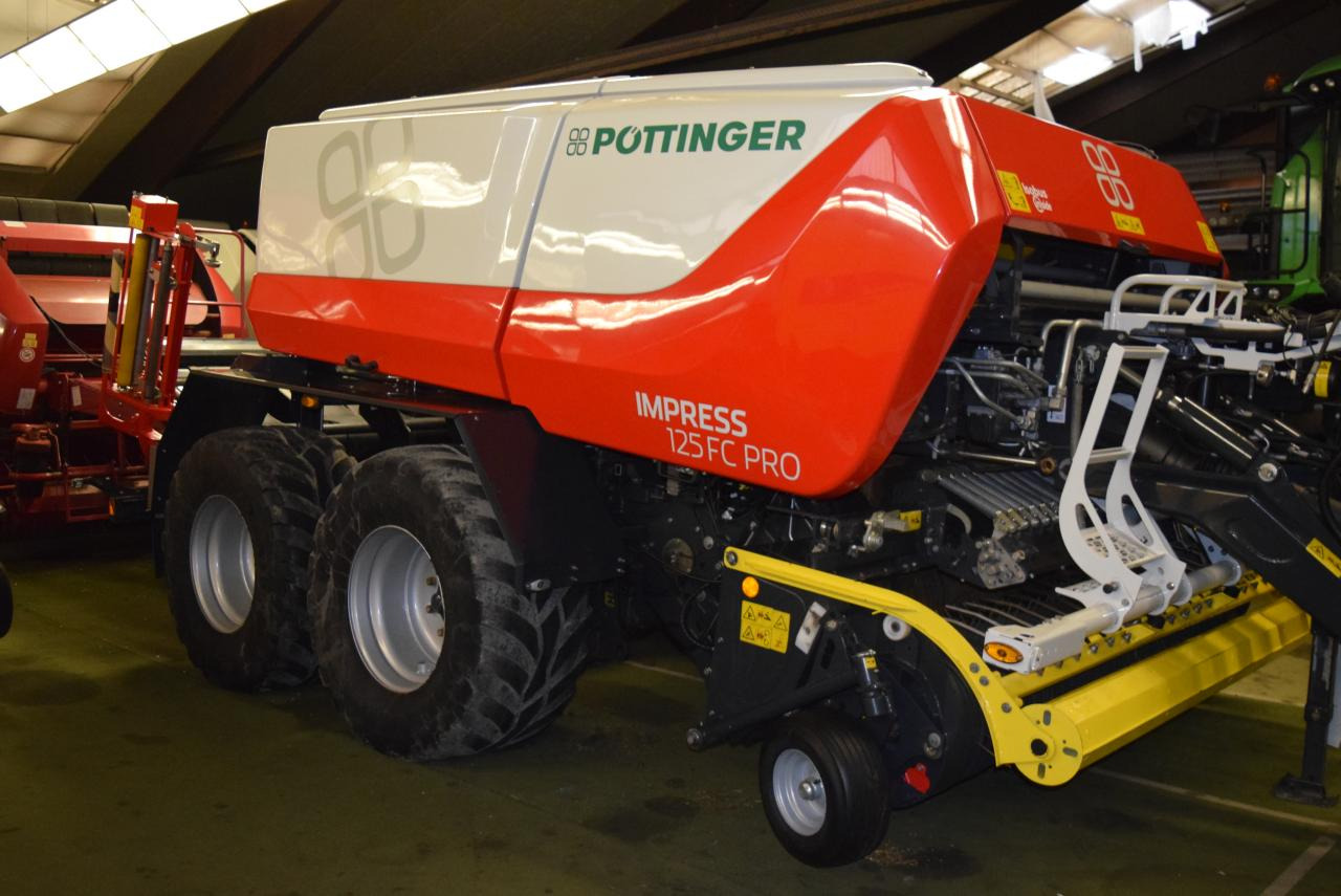 Pöttinger Impress 125 FC Pro *Press-Wickelkombinationen* - Heinapress, ümmargune: pilt 1 Pöttinger Impress 125 FC Pro *Press-Wickelkombinationen* - Heinapress, ümmargune: pilt 1