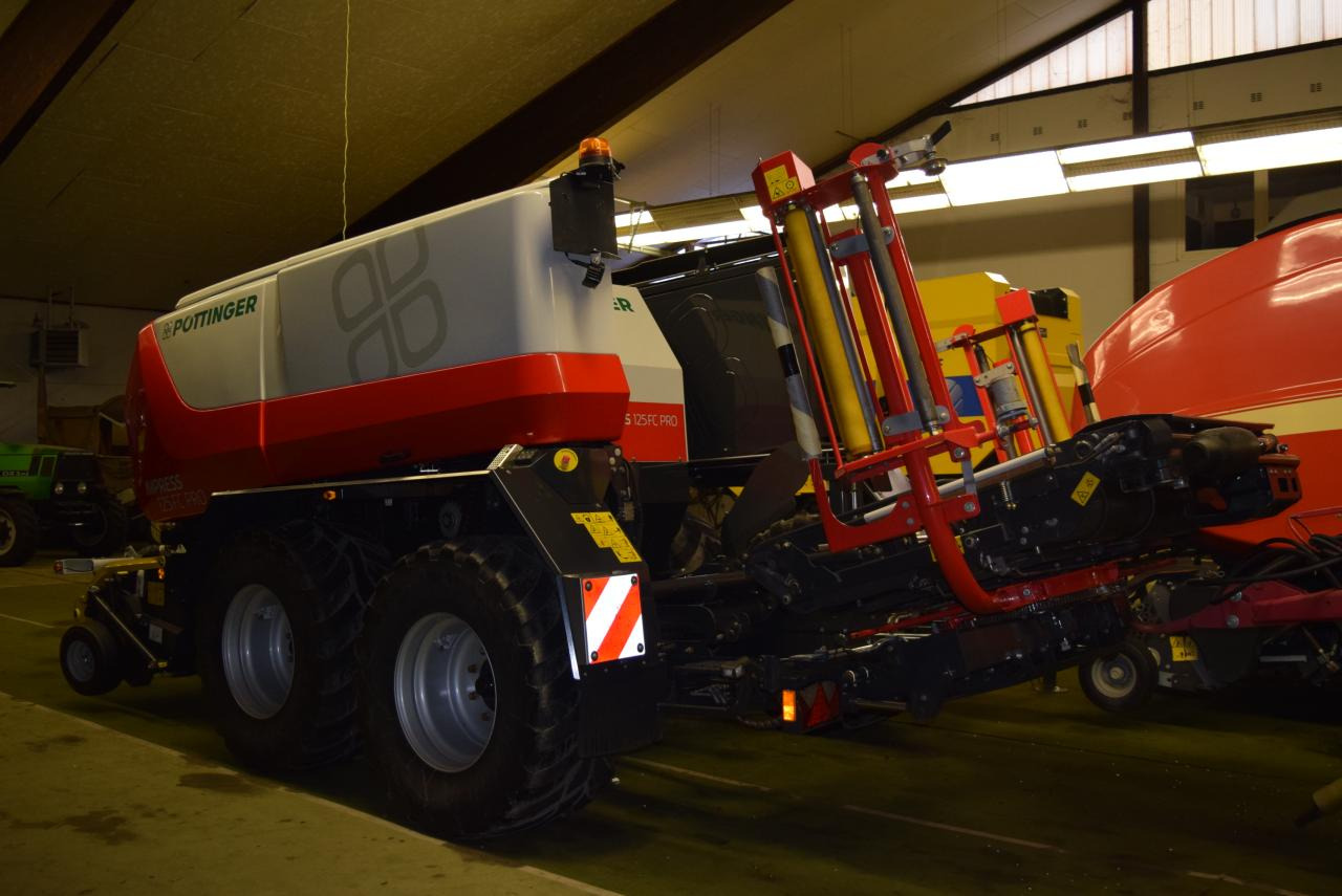 Pöttinger Impress 125 FC Pro *Press-Wickelkombinationen* - Heinapress, ümmargune: pilt 5 Pöttinger Impress 125 FC Pro *Press-Wickelkombinationen* - Heinapress, ümmargune: pilt 5