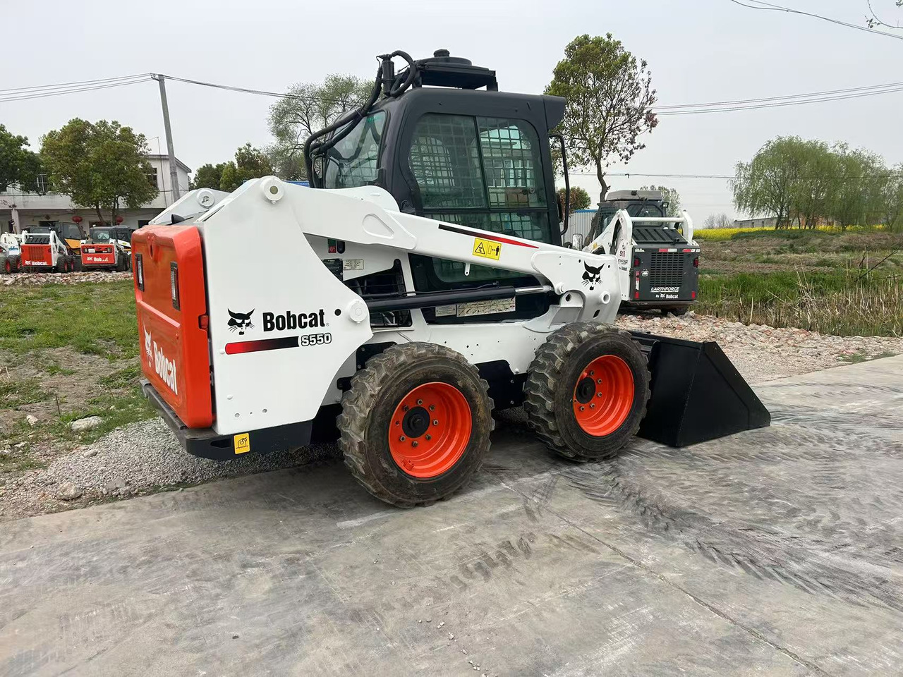 BOBCAT S550 - Kompaktlaadur: pilt 2 BOBCAT S550 - Kompaktlaadur: pilt 2