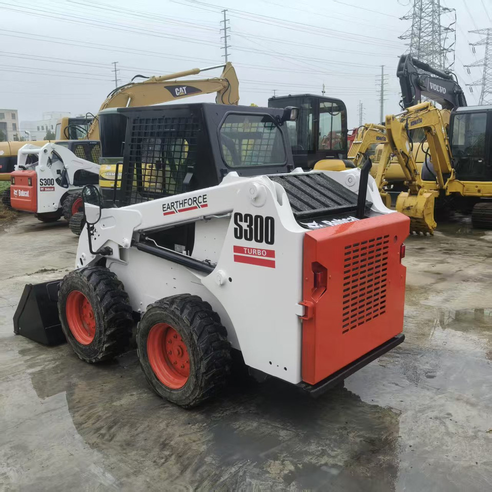 Bobcat S300 - Kompaktlaadur: pilt 2 Bobcat S300 - Kompaktlaadur: pilt 2