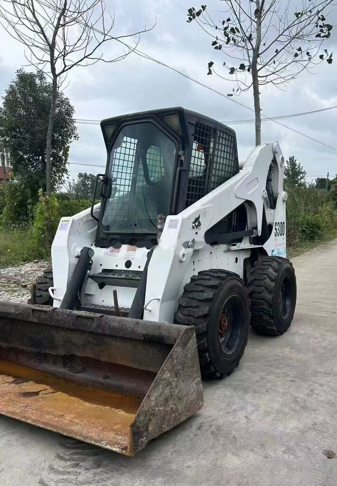 Bobcat S300 - Kompaktlaadur: pilt 3 Bobcat S300 - Kompaktlaadur: pilt 3