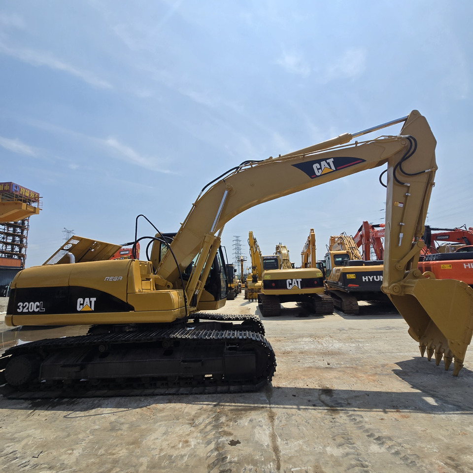 CAT 320C - Lintekskavaator: pilt 1 CAT 320C - Lintekskavaator: pilt 1