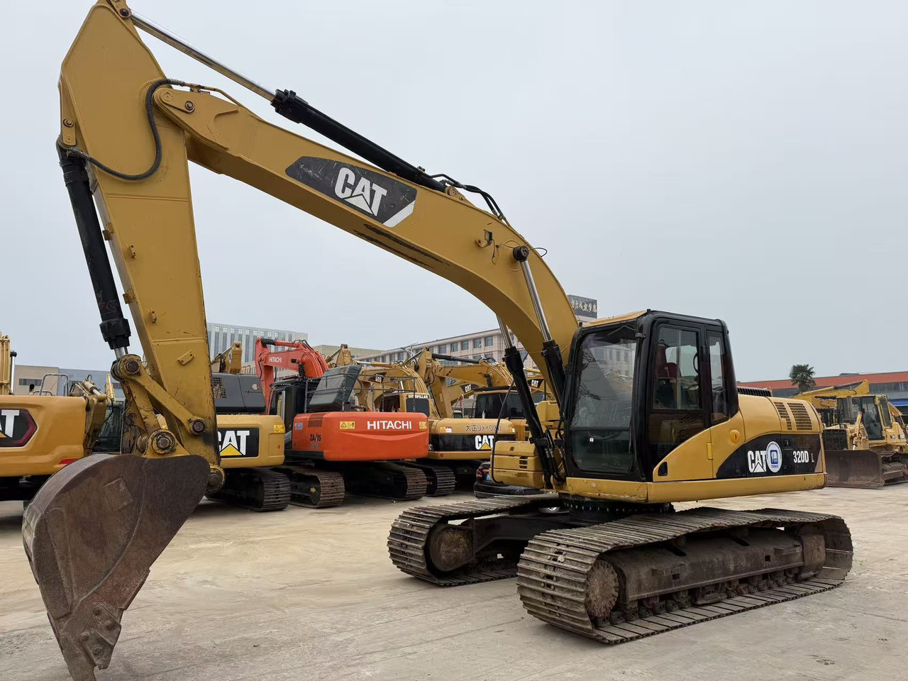 CAT 320D - Lintekskavaator: pilt 1 CAT 320D - Lintekskavaator: pilt 1