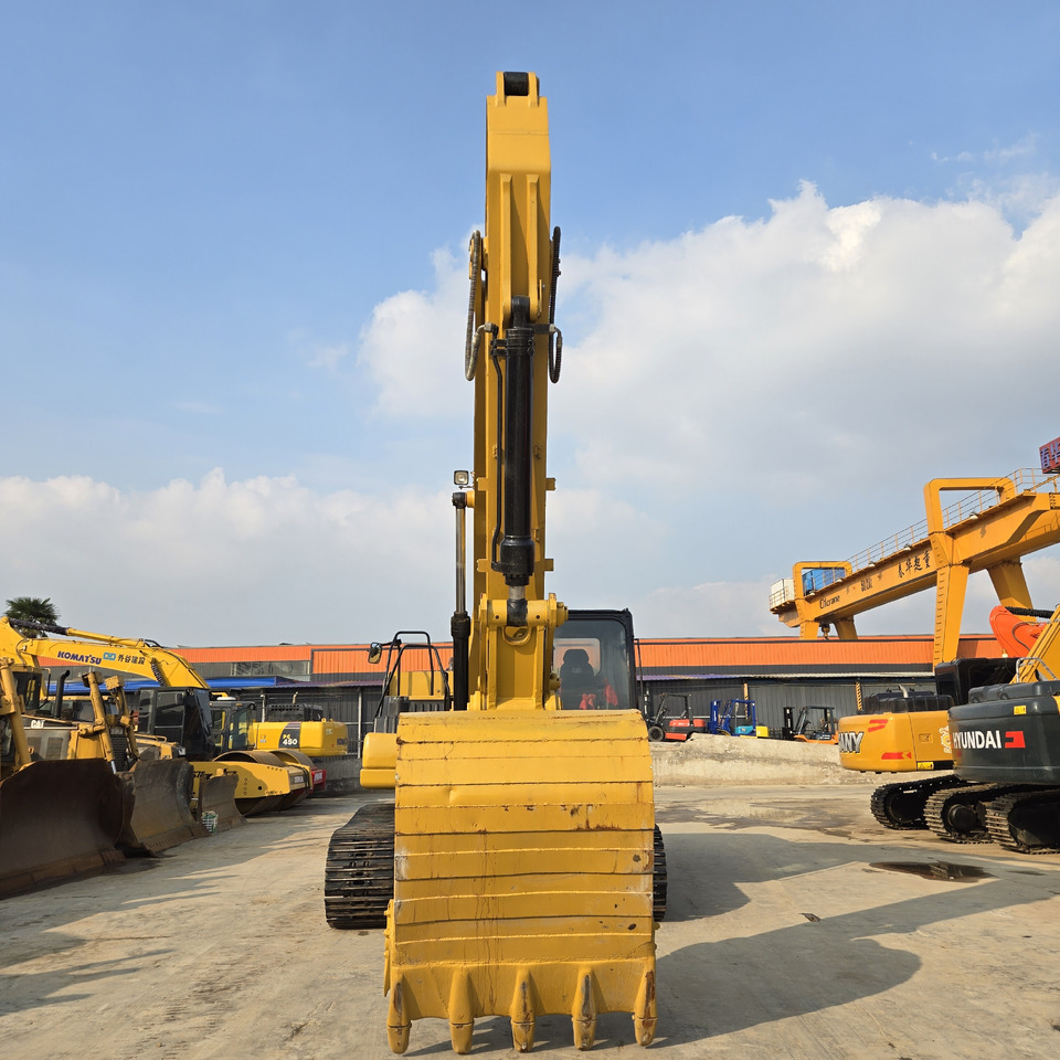 Lintekskavaator CAT 330GC: pilt 9