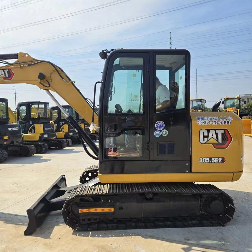 CATERPILLAR 305.5E2 - Miniekskavaator: pilt 2 CATERPILLAR 305.5E2 - Miniekskavaator: pilt 2
