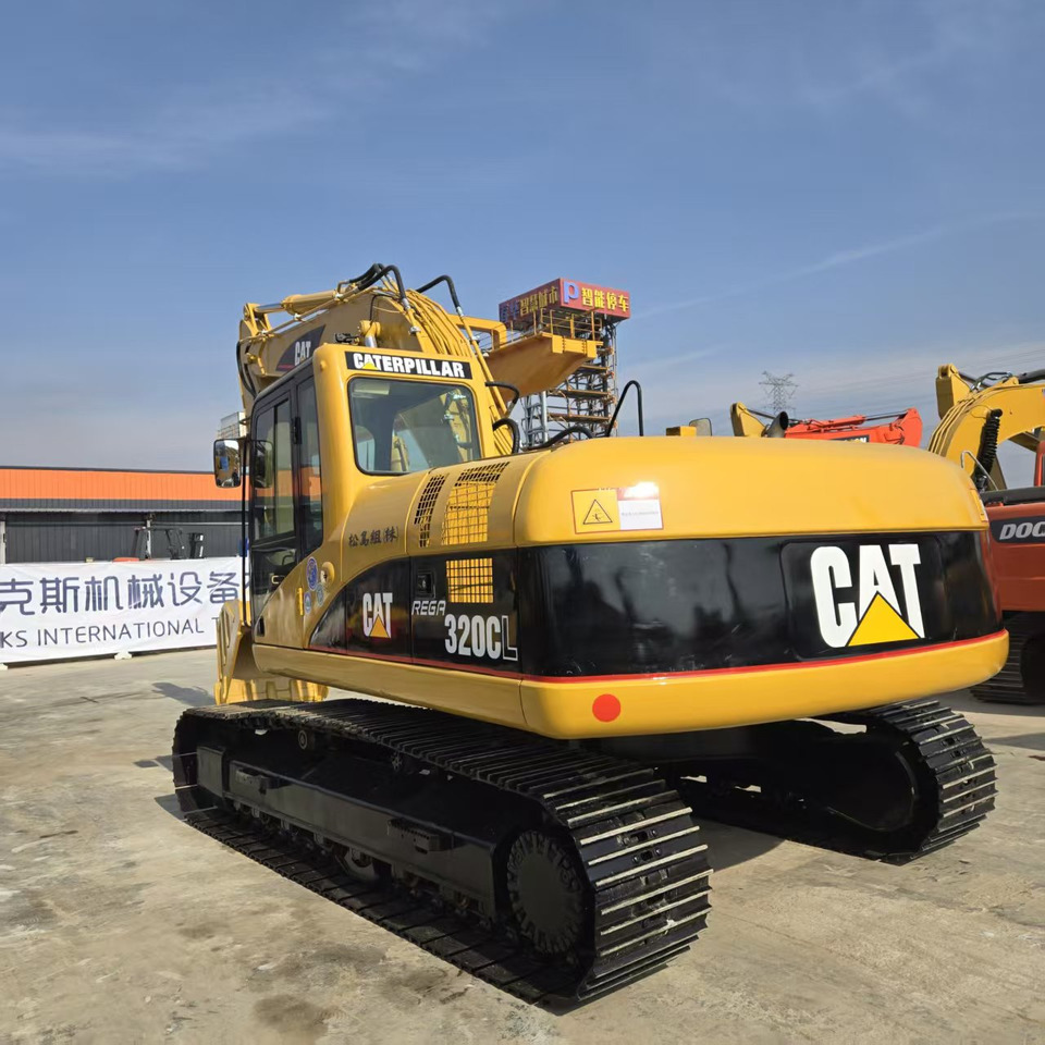 CATERPILLAR 320C - Lintekskavaator: pilt 2 CATERPILLAR 320C - Lintekskavaator: pilt 2
