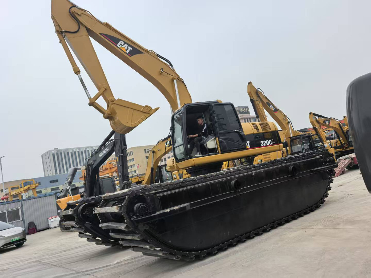 CATERPILLAR 320C boat excavator - Külgepaigaldatav ekskavaator: pilt 1 CATERPILLAR 320C boat excavator - Külgepaigaldatav ekskavaator: pilt 1