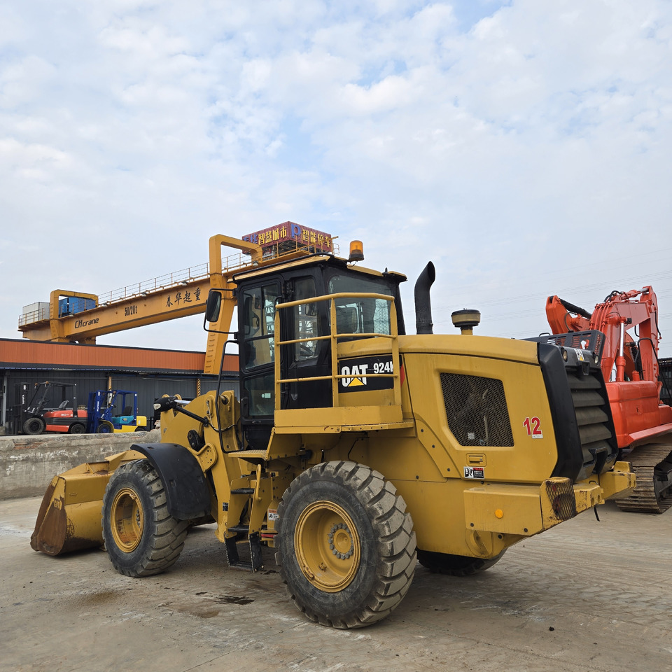 CATERPILLAR 924K - Ratastel ekskavaator: pilt 4 CATERPILLAR 924K - Ratastel ekskavaator: pilt 4