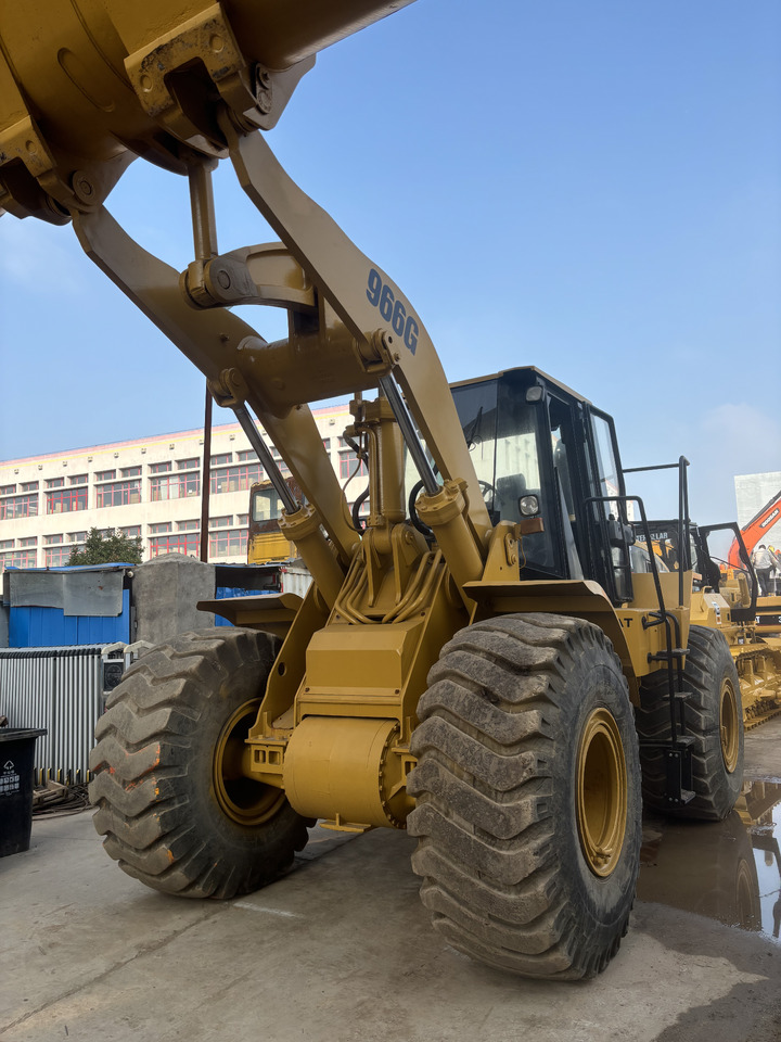 CATERPILLAR 966G - Rataslaadur: pilt 1 CATERPILLAR 966G - Rataslaadur: pilt 1