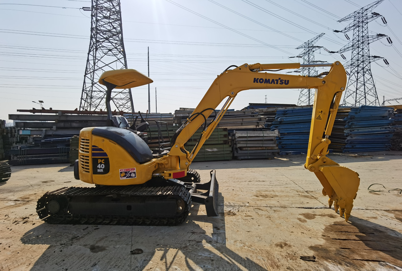 CATERPILLAR PC40MR - Miniekskavaator: pilt 4 CATERPILLAR PC40MR - Miniekskavaator: pilt 4