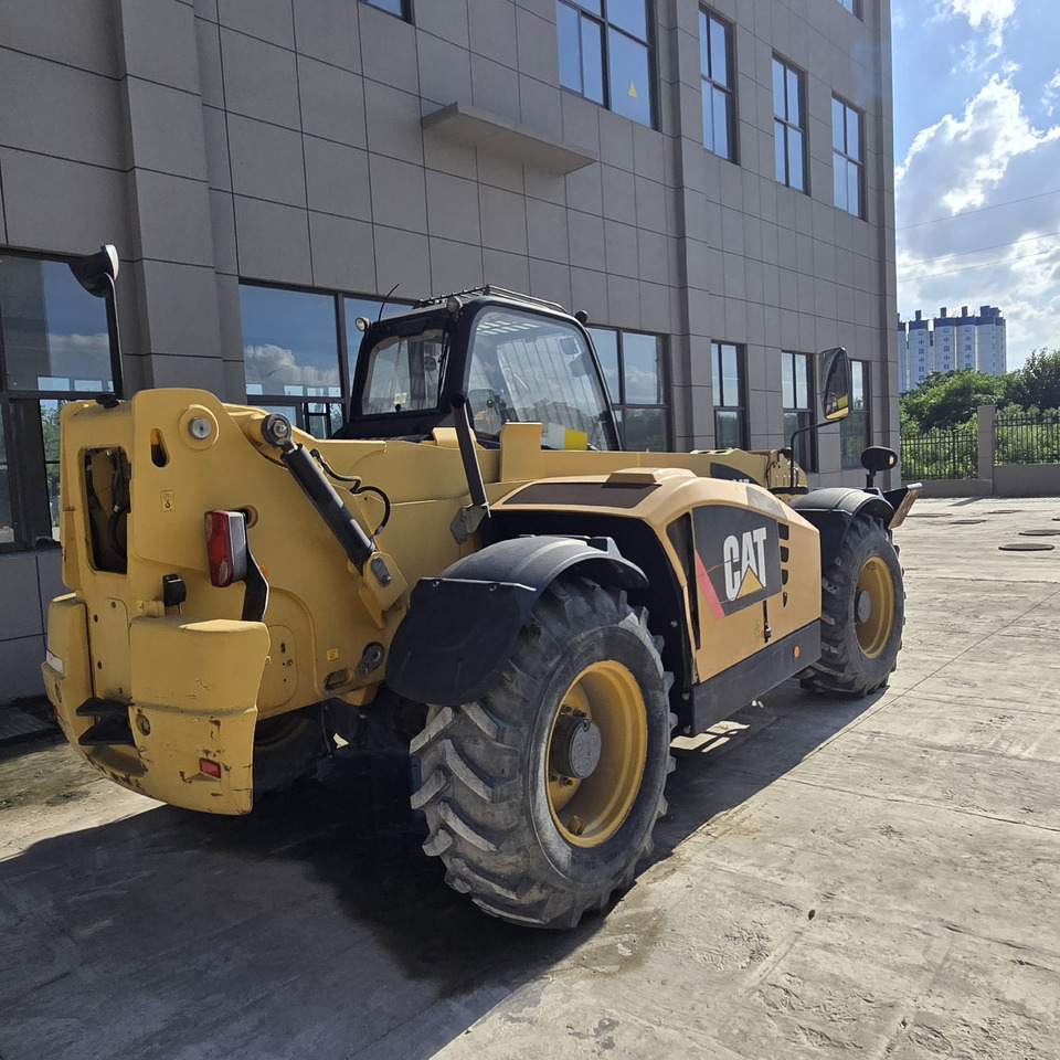 CATERPILLAR TH414 - Teleskooppoom: pilt 1 CATERPILLAR TH414 - Teleskooppoom: pilt 1
