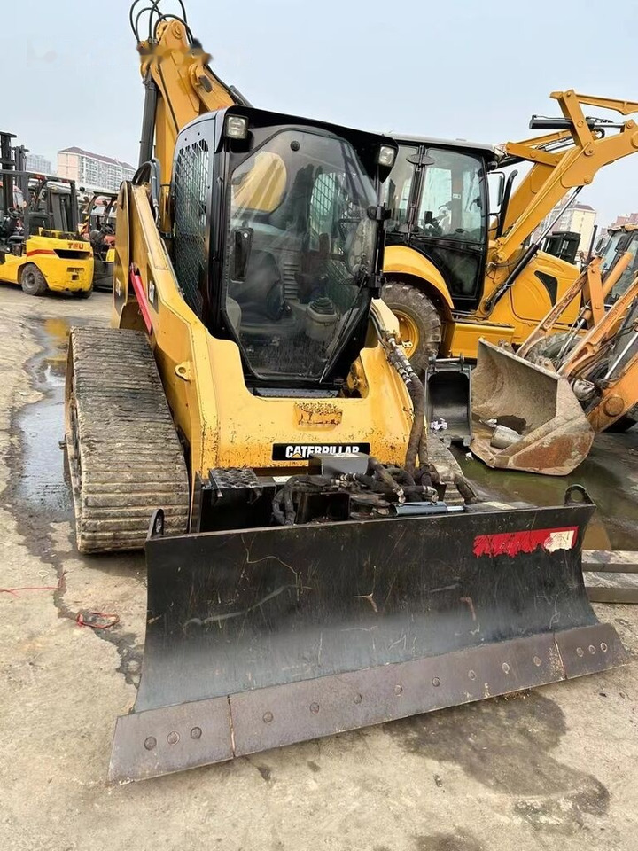 Caterpillar 246C - Kompaktlaadur: pilt 3 Caterpillar 246C - Kompaktlaadur: pilt 3