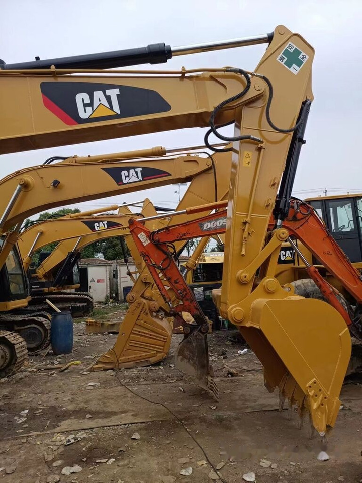Caterpillar 320D - Lintekskavaator: pilt 2 Caterpillar 320D - Lintekskavaator: pilt 2