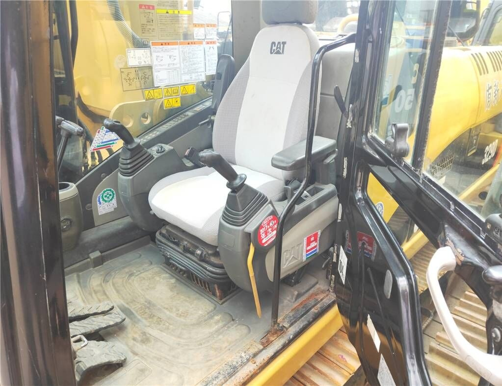 Caterpillar 329D - Lintekskavaator: pilt 1 Caterpillar 329D - Lintekskavaator: pilt 1
