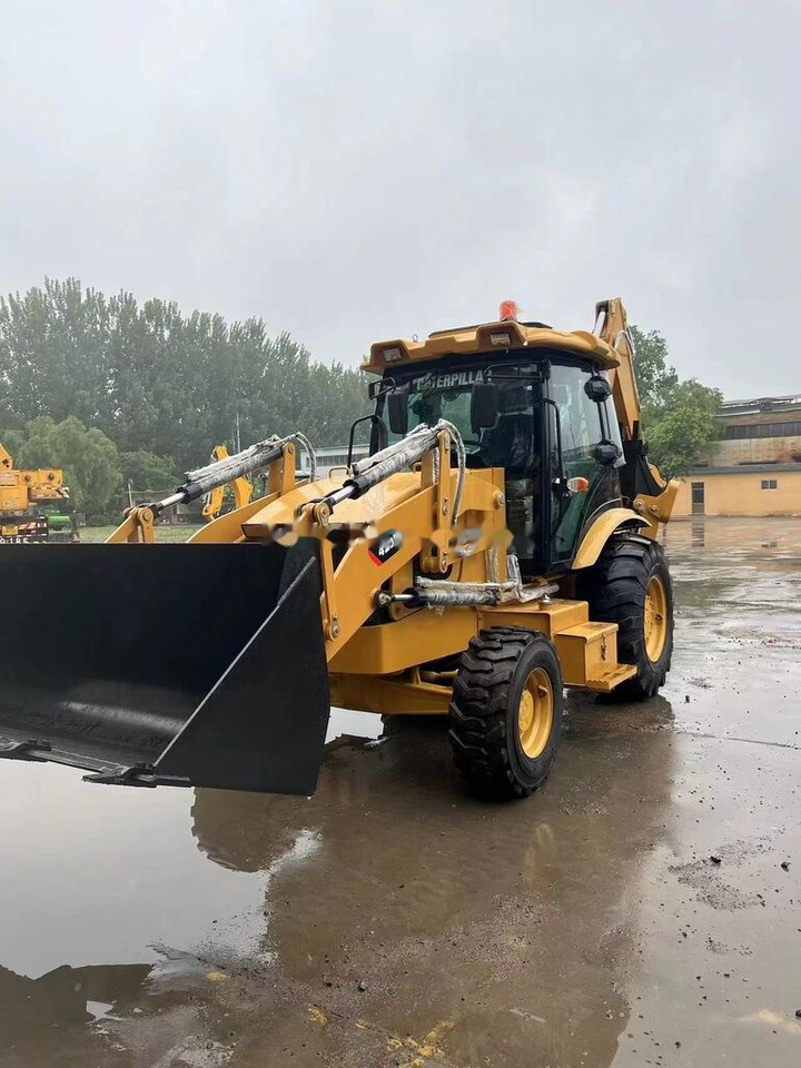 Caterpillar 420F - Ekskavaator-laadur: pilt 1 Caterpillar 420F - Ekskavaator-laadur: pilt 1