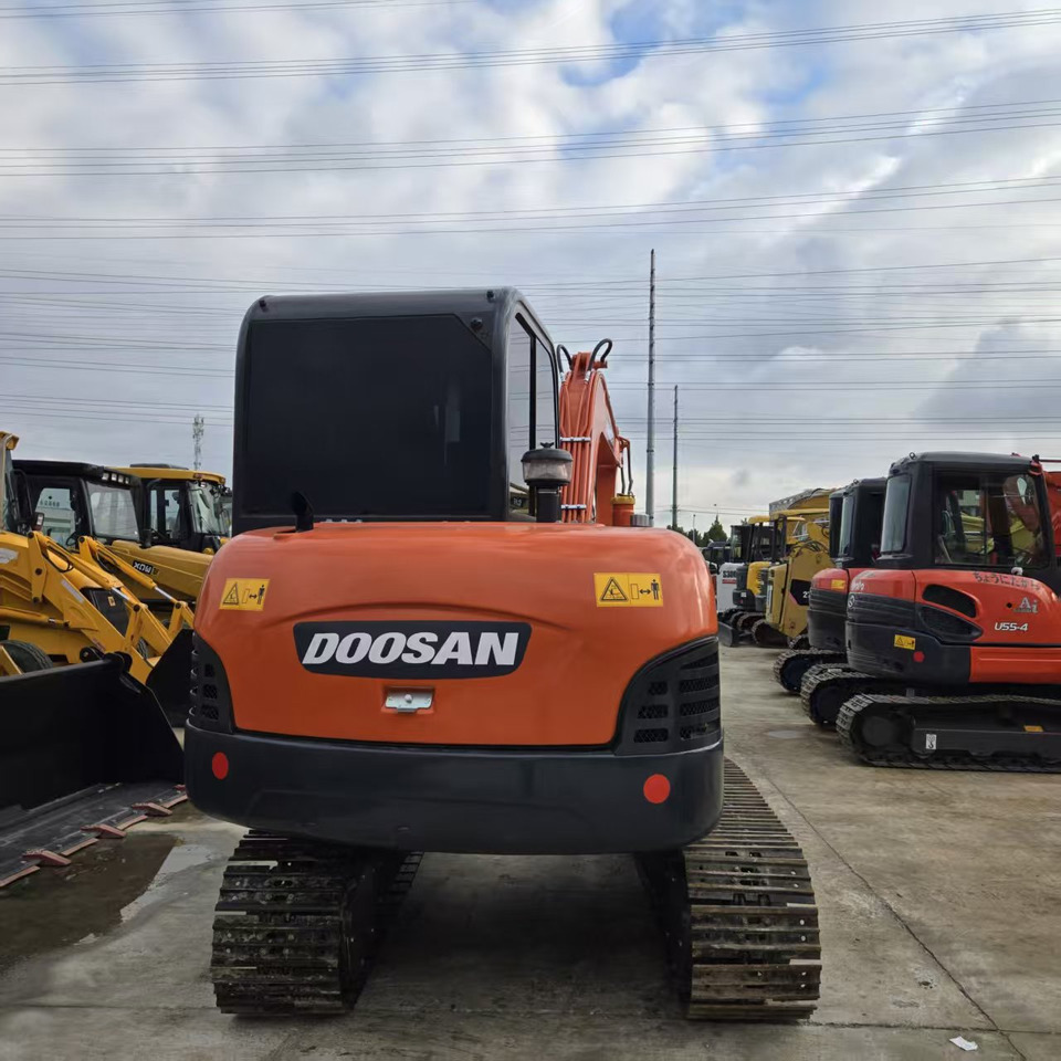 DOOSAN DH60-7 - Miniekskavaator: pilt 3 DOOSAN DH60-7 - Miniekskavaator: pilt 3