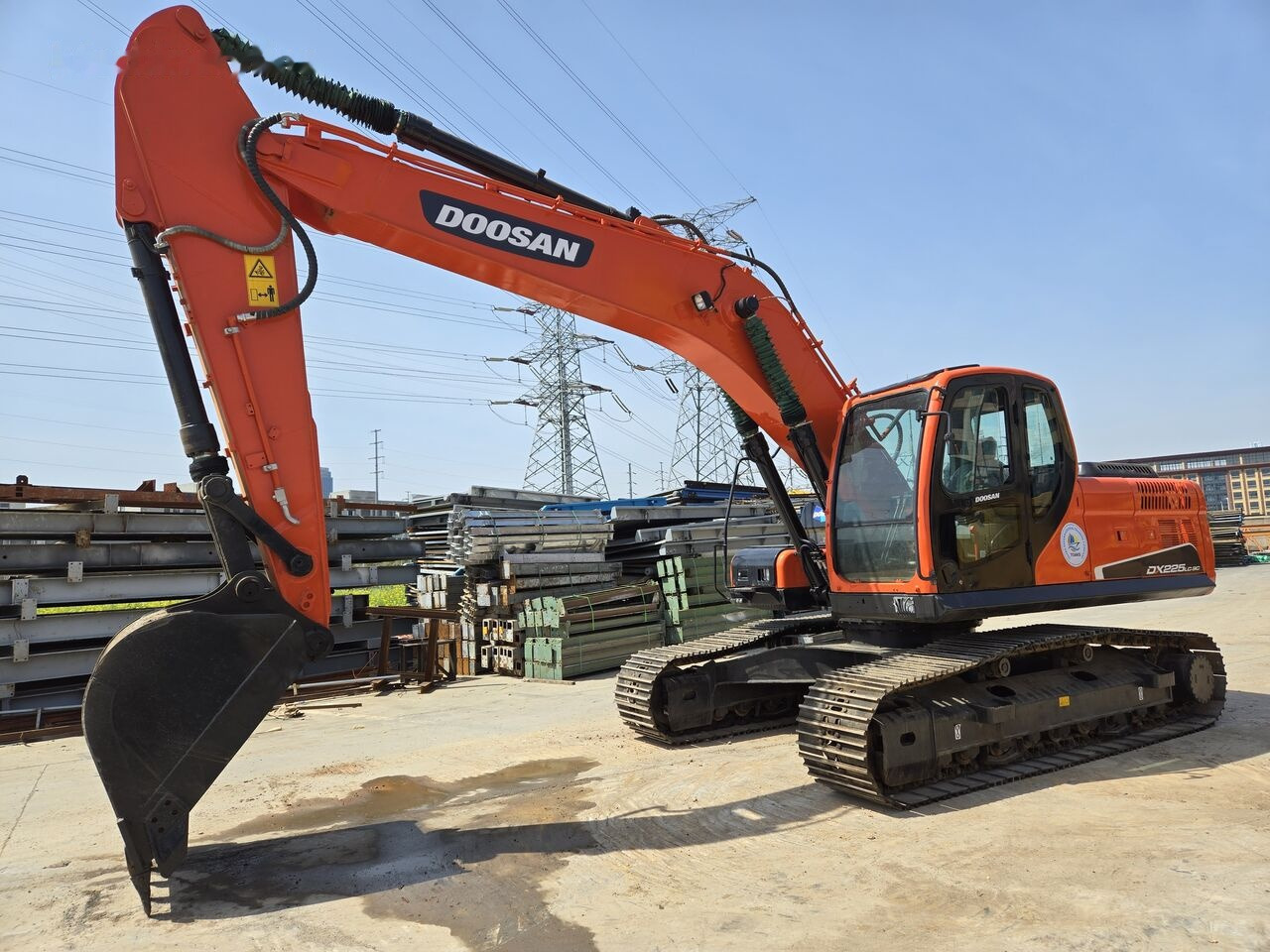 Doosan DX300 - Lintekskavaator: pilt 3 Doosan DX300 - Lintekskavaator: pilt 3