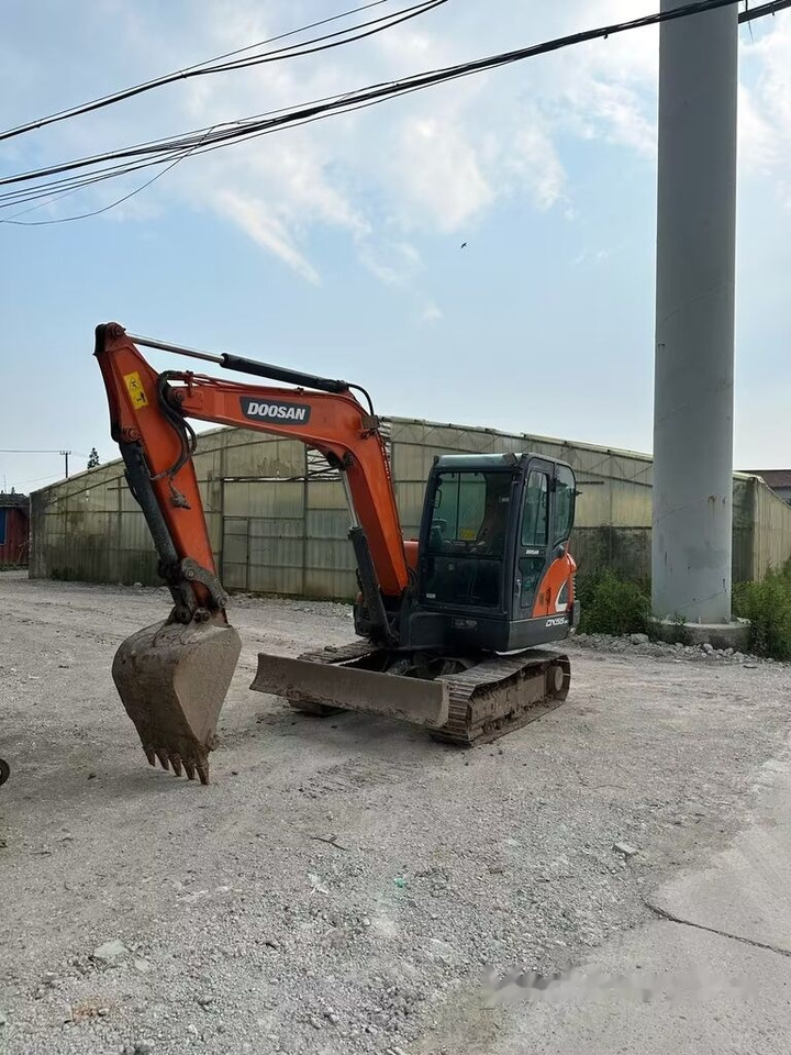 Doosan DX55 - Miniekskavaator: pilt 2 Doosan DX55 - Miniekskavaator: pilt 2