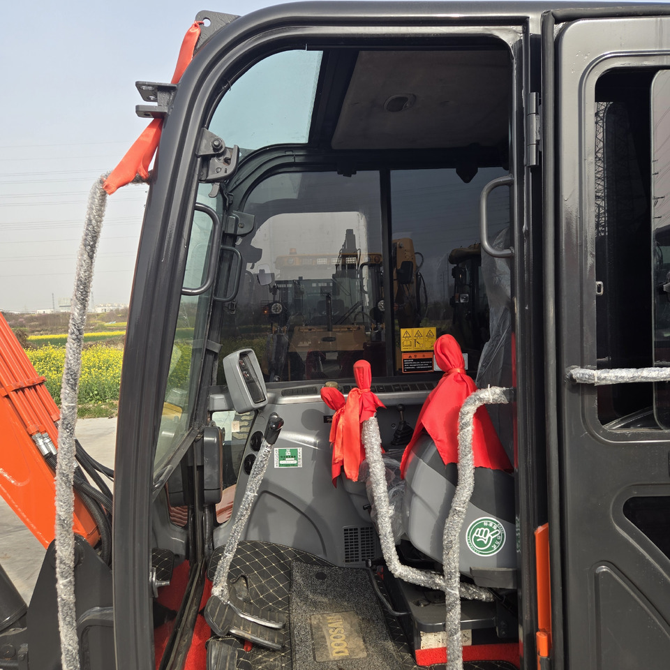 Lintekskavaator Doosan DX60: pilt 9