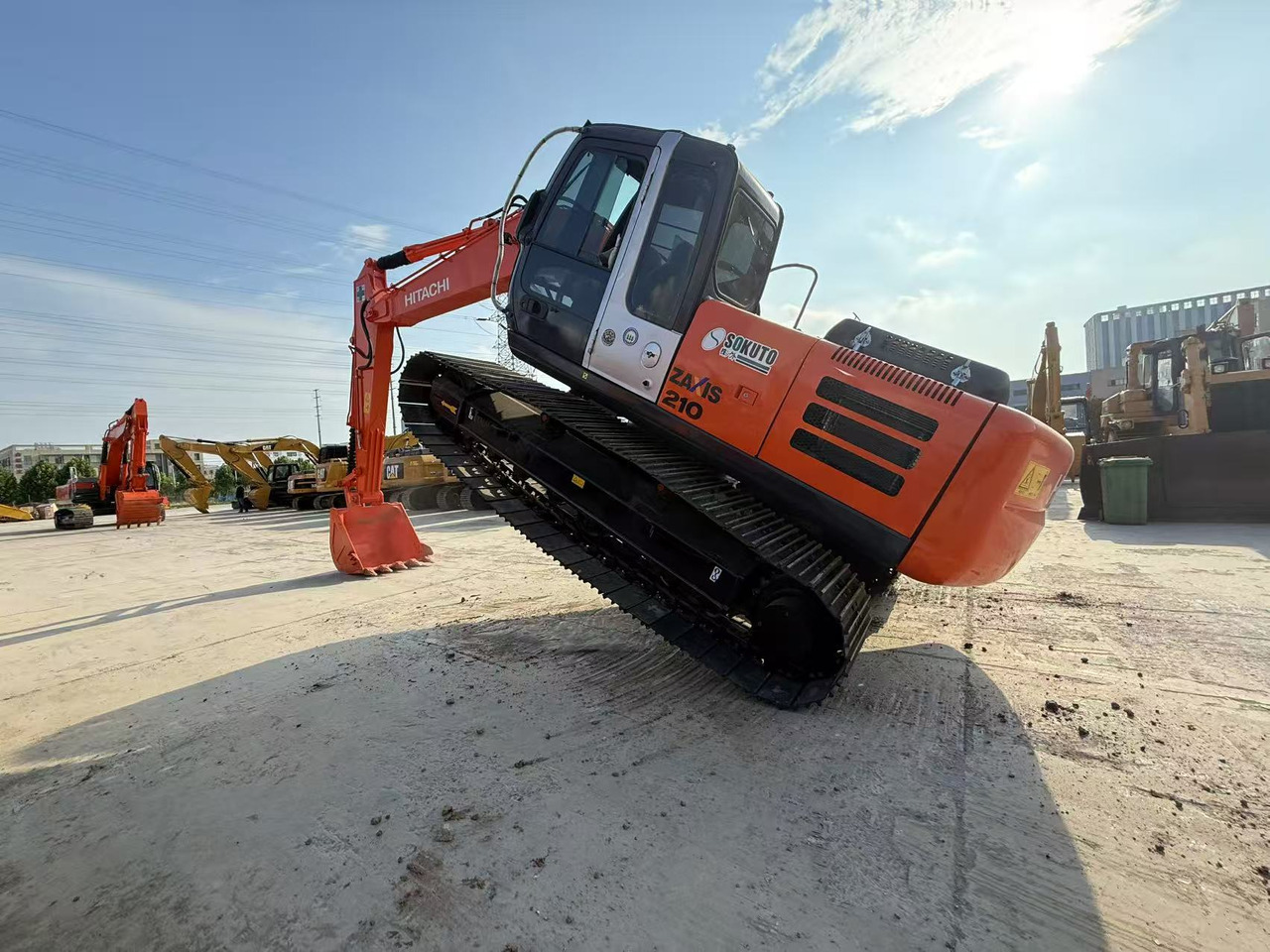 HITACHI ZX210 - Lintekskavaator: pilt 4 HITACHI ZX210 - Lintekskavaator: pilt 4