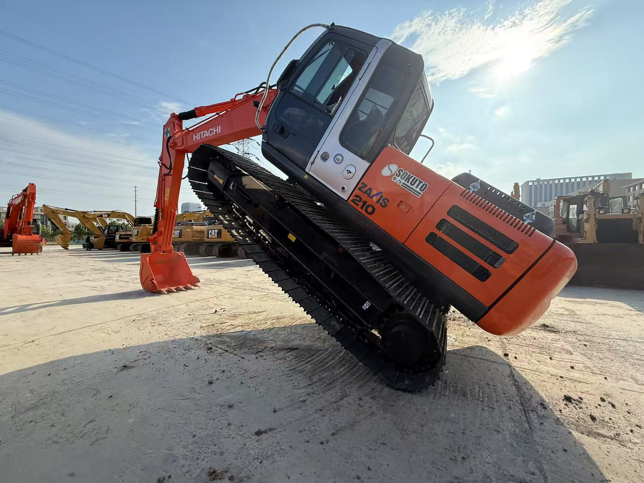 HITACHI ZX210 - Lintekskavaator: pilt 5 HITACHI ZX210 - Lintekskavaator: pilt 5