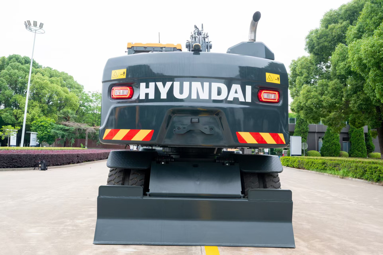 HYUNDAI HW155 - Ratastel ekskavaator: pilt 2 HYUNDAI HW155 - Ratastel ekskavaator: pilt 2