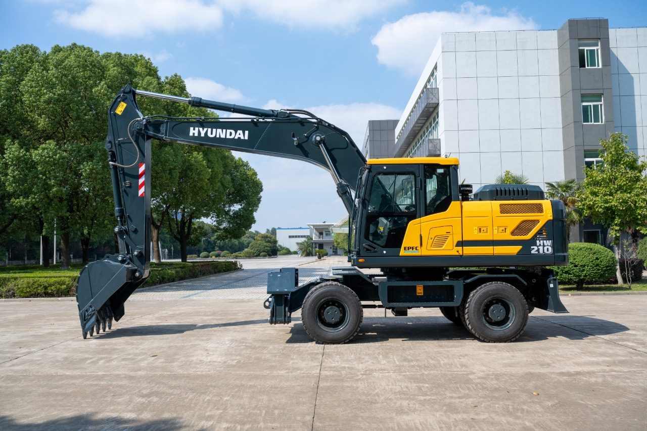 HYUNDAI HW210 - Ratastel ekskavaator: pilt 3 HYUNDAI HW210 - Ratastel ekskavaator: pilt 3