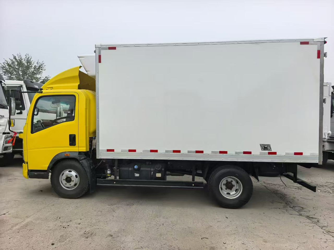 - Külmutiga veoauto: pilt 4 - Külmutiga veoauto: pilt 4