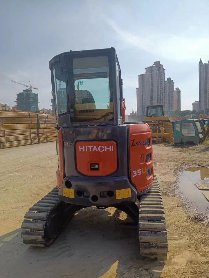 Hitachi ZX35U-5A - Miniekskavaator: pilt 2 Hitachi ZX35U-5A - Miniekskavaator: pilt 2