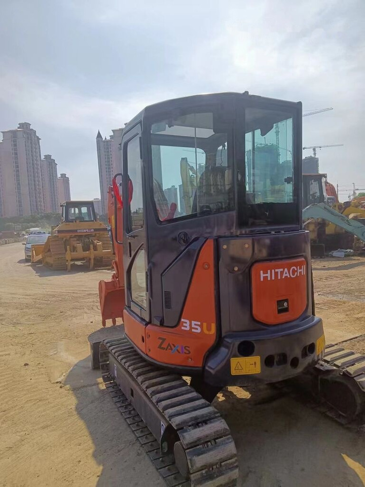 Hitachi ZX35U-5A - Miniekskavaator: pilt 4 Hitachi ZX35U-5A - Miniekskavaator: pilt 4