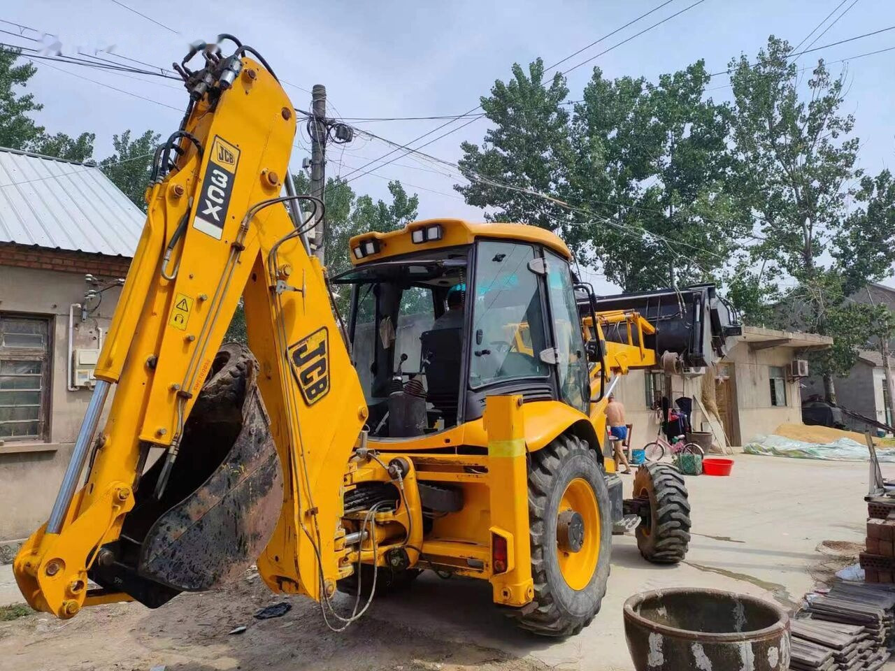 JCB 3CX - Ekskavaator-laadur: pilt 1 JCB 3CX - Ekskavaator-laadur: pilt 1